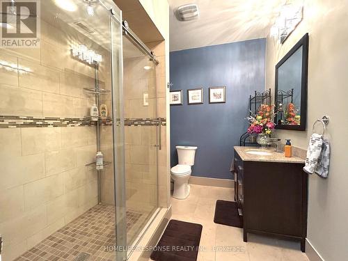 19 River Rock Crescent, Brampton, ON - Indoor Photo Showing Bathroom