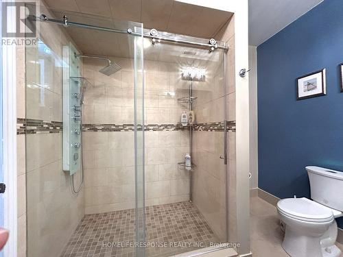 19 River Rock Crescent, Brampton, ON - Indoor Photo Showing Bathroom