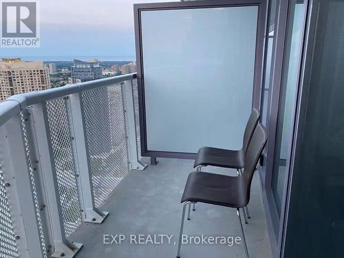 3605 - 4065 Confederation Parkway, Mississauga, ON - Outdoor With Balcony With Exterior