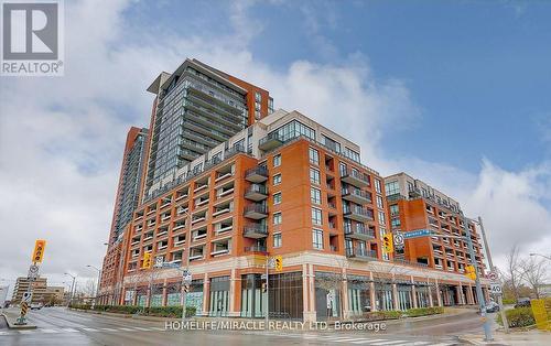 407 - 800 Lawrence Avenue W, Toronto, ON - Outdoor With Balcony With Facade