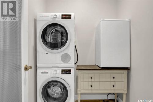 402 1515 Anson Road, Regina, SK - Indoor Photo Showing Laundry Room