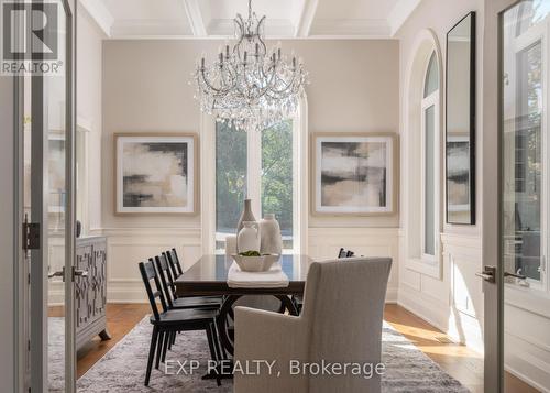 908 Bishop Place, Hamilton, ON - Indoor Photo Showing Dining Room