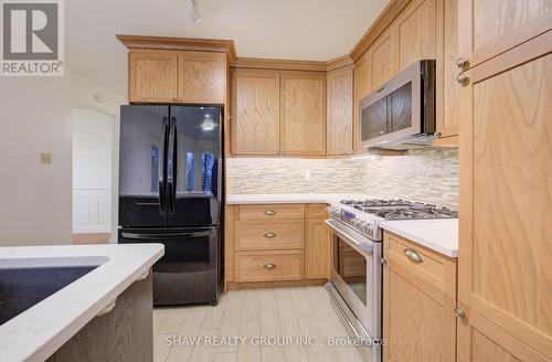 40 Linda Drive, Cambridge, ON - Indoor Photo Showing Kitchen