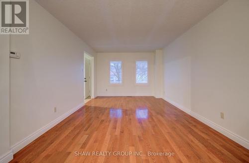 40 Linda Drive, Cambridge, ON - Indoor Photo Showing Other Room