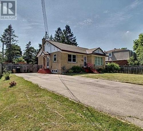 25 Amos Avenue, Waterloo, ON - Outdoor