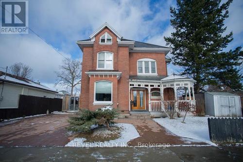 40 Arthur Street, Brantford, ON - Outdoor With Deck Patio Veranda