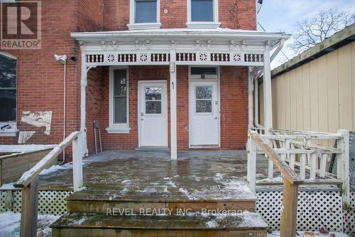 40 Arthur Street, Brantford, ON - Outdoor