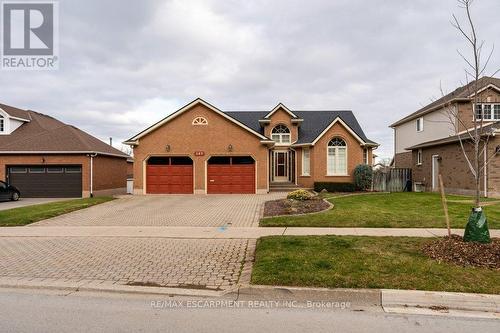 107 Dorchester Drive, Grimsby, ON - Outdoor With Facade