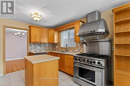 107 Dorchester Drive, Grimsby, ON - Indoor Photo Showing Kitchen With Double Sink