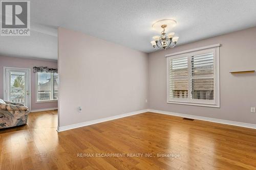 107 Dorchester Drive, Grimsby, ON - Indoor Photo Showing Other Room