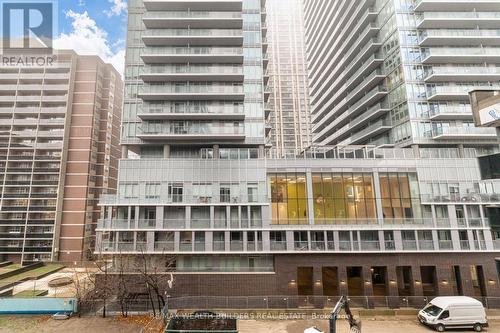 522N - 117 Broadway Avenue, Toronto, ON - Outdoor With Balcony With Facade