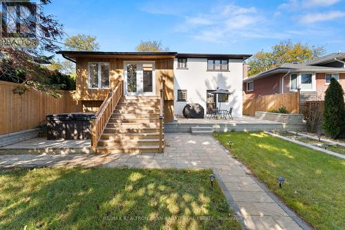 17 Wyvern Road, Toronto, ON - Outdoor