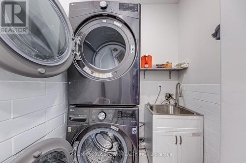 1104 Alfred Street, Innisfil, ON - Indoor Photo Showing Laundry Room