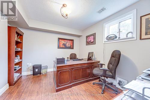 1104 Alfred Street, Innisfil, ON - Indoor Photo Showing Office