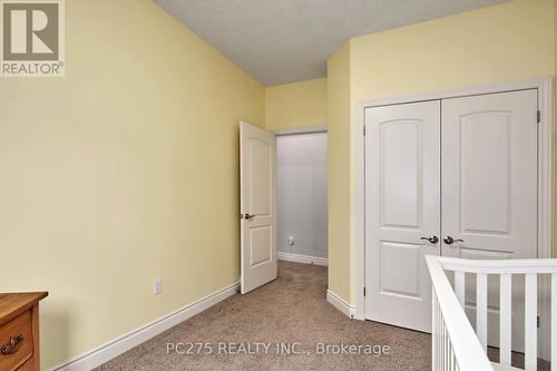 32 Abbott Street, Strathroy-Caradoc (Se), ON - Indoor