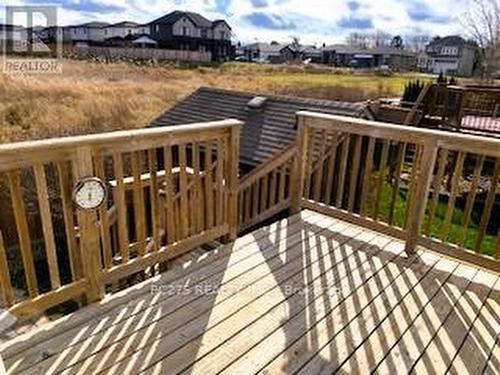 32 Abbott Street, Strathroy-Caradoc (Se), ON - Outdoor With Deck Patio Veranda