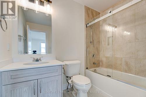 2808 Heardcreek Trail, London, ON - Indoor Photo Showing Bathroom