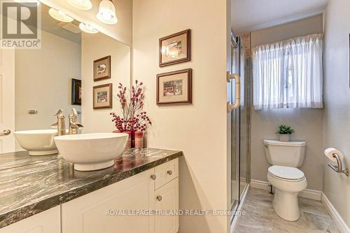 6690 Beattie Street, London, ON - Indoor Photo Showing Bathroom