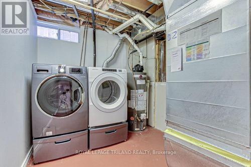 6690 Beattie Street, London, ON - Indoor Photo Showing Laundry Room