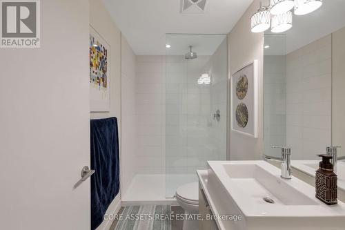 514 - 138 Princess Street, Toronto, ON - Indoor Photo Showing Bathroom