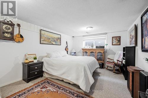 94 Archibald Street, Brampton, ON - Indoor Photo Showing Bedroom