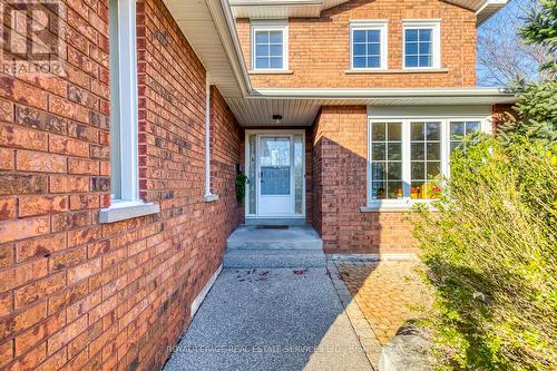 1143 Chapelton Place, Oakville, ON - Outdoor