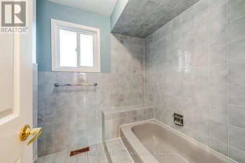 1143 Chapelton Place, Oakville, ON - Indoor Photo Showing Bathroom