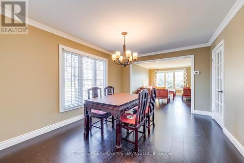 1143 Chapelton Place, Oakville, ON - Indoor Photo Showing Dining Room