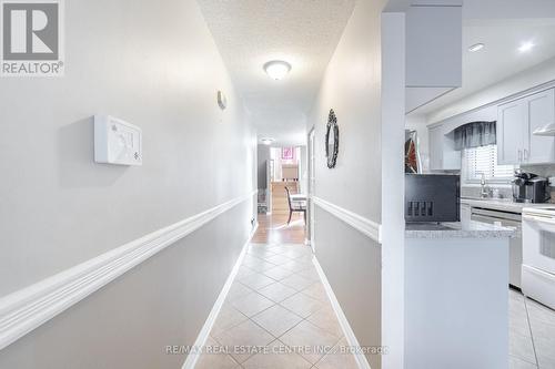 17 Ashurst Crescent, Brampton, ON - Indoor