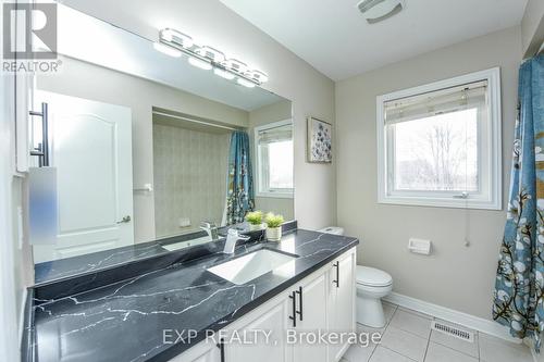 63 Lightheart Drive, Caledon, ON - Indoor Photo Showing Bathroom