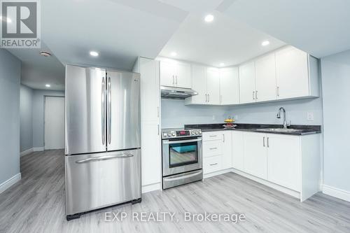 63 Lightheart Drive, Caledon, ON - Indoor Photo Showing Kitchen