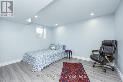 63 Lightheart Drive, Caledon, ON - Indoor Photo Showing Bedroom