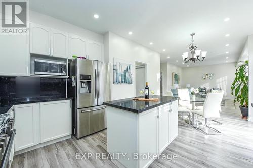 63 Lightheart Drive, Caledon, ON - Indoor Photo Showing Kitchen With Upgraded Kitchen