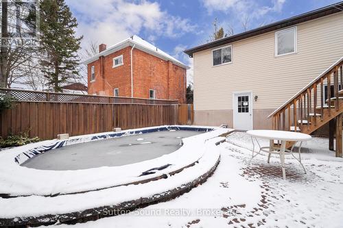 725 11Th Street W, Owen Sound, ON - Outdoor With Exterior