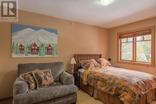 1003 Mountain View Road Unit# B, Rossland, BC - Indoor Photo Showing Bedroom