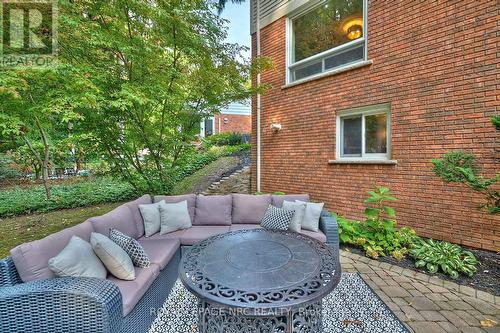 33 Berkwood Place, Pelham (662 - Fonthill), ON - Outdoor With Deck Patio Veranda With Exterior