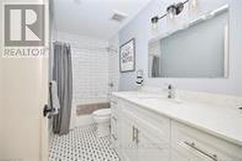 1171 Mcnab Road, Niagara-On-The-Lake (102 - Lakeshore), ON - Indoor Photo Showing Bathroom