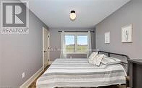 1171 Mcnab Road, Niagara-On-The-Lake (102 - Lakeshore), ON - Indoor Photo Showing Bedroom