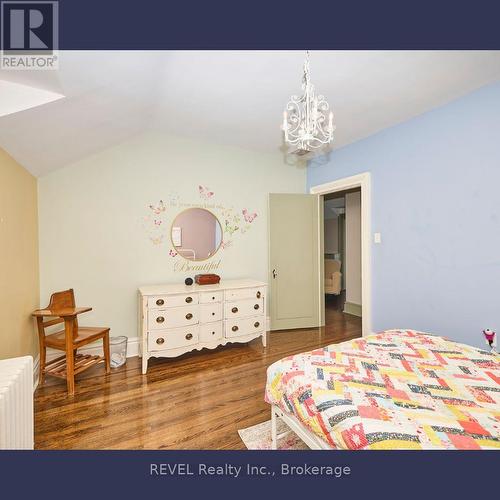 1171 Mcnab Road, Niagara-On-The-Lake (102 - Lakeshore), ON - Indoor Photo Showing Bedroom