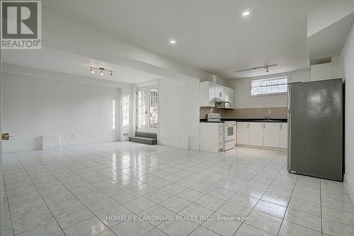 149 Olive Avenue, Toronto, ON - Indoor Photo Showing Kitchen