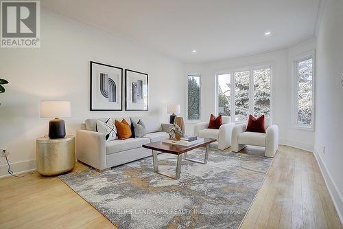 149 Olive Avenue, Toronto, ON - Indoor Photo Showing Living Room