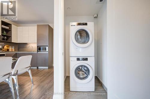 905 - 396 Highway 7, Richmond Hill, ON - Indoor Photo Showing Laundry Room