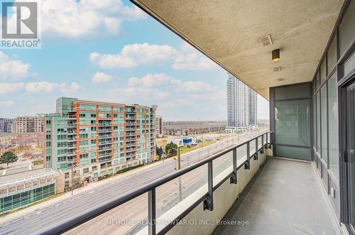 905 - 396 Highway 7, Richmond Hill, ON - Outdoor With View With Exterior