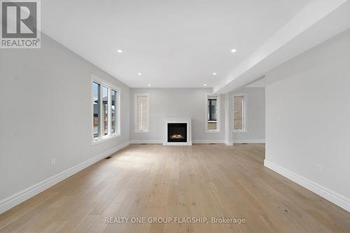 137 Tuscany Trail, Chatham-Kent, ON - Indoor Photo Showing Living Room With Fireplace