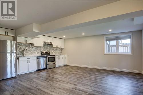 51 Kittling Ridge Court, Sudbury, ON - Indoor Photo Showing Kitchen