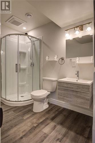 51 Kittling Ridge Court, Sudbury, ON - Indoor Photo Showing Bathroom