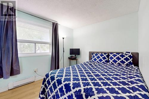 14 Greenhills Square, Brampton, ON - Indoor Photo Showing Bedroom