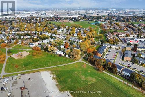 14 Greenhills Square, Brampton, ON - Outdoor With View