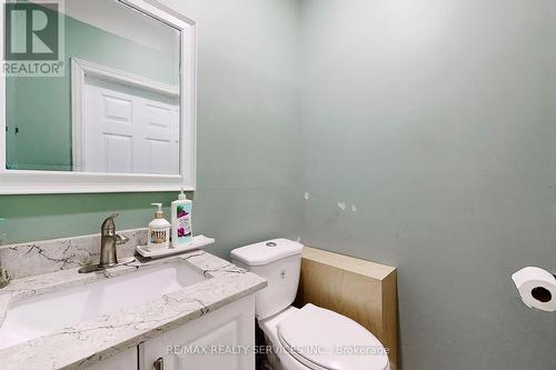 14 Greenhills Square, Brampton, ON - Indoor Photo Showing Bathroom