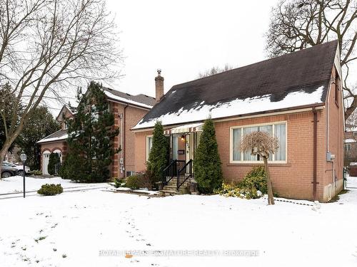 226 Martin Grove Rd, Toronto, ON - Outdoor